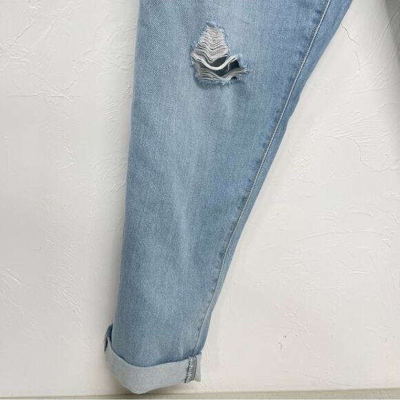 Universal Thread Light Wash Distressed Boyfriend Jeans Womens 10 Blue Rolled Hem - Picture 2 of 11